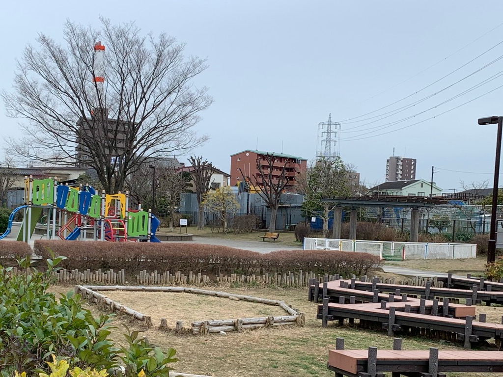 谷塚みなみ公園