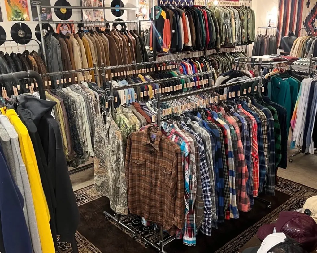 古着屋BUYER’S(バイヤーズ) 閉店&移転 セール