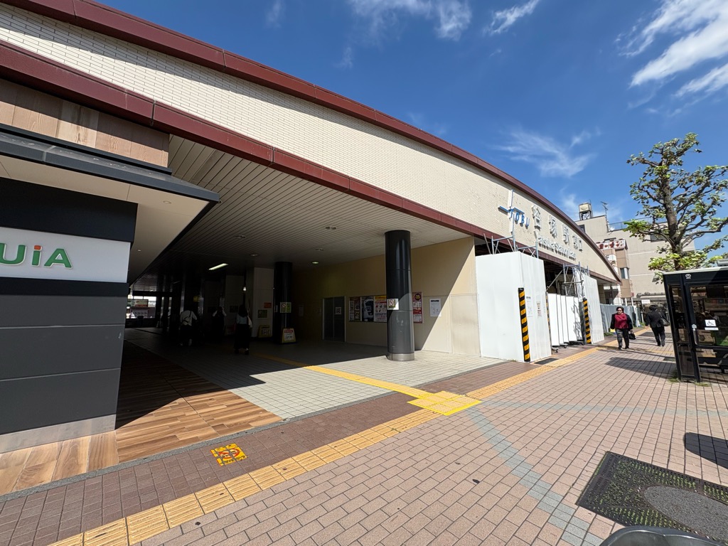 谷塚駅　リニューアル工事　店舗建設中