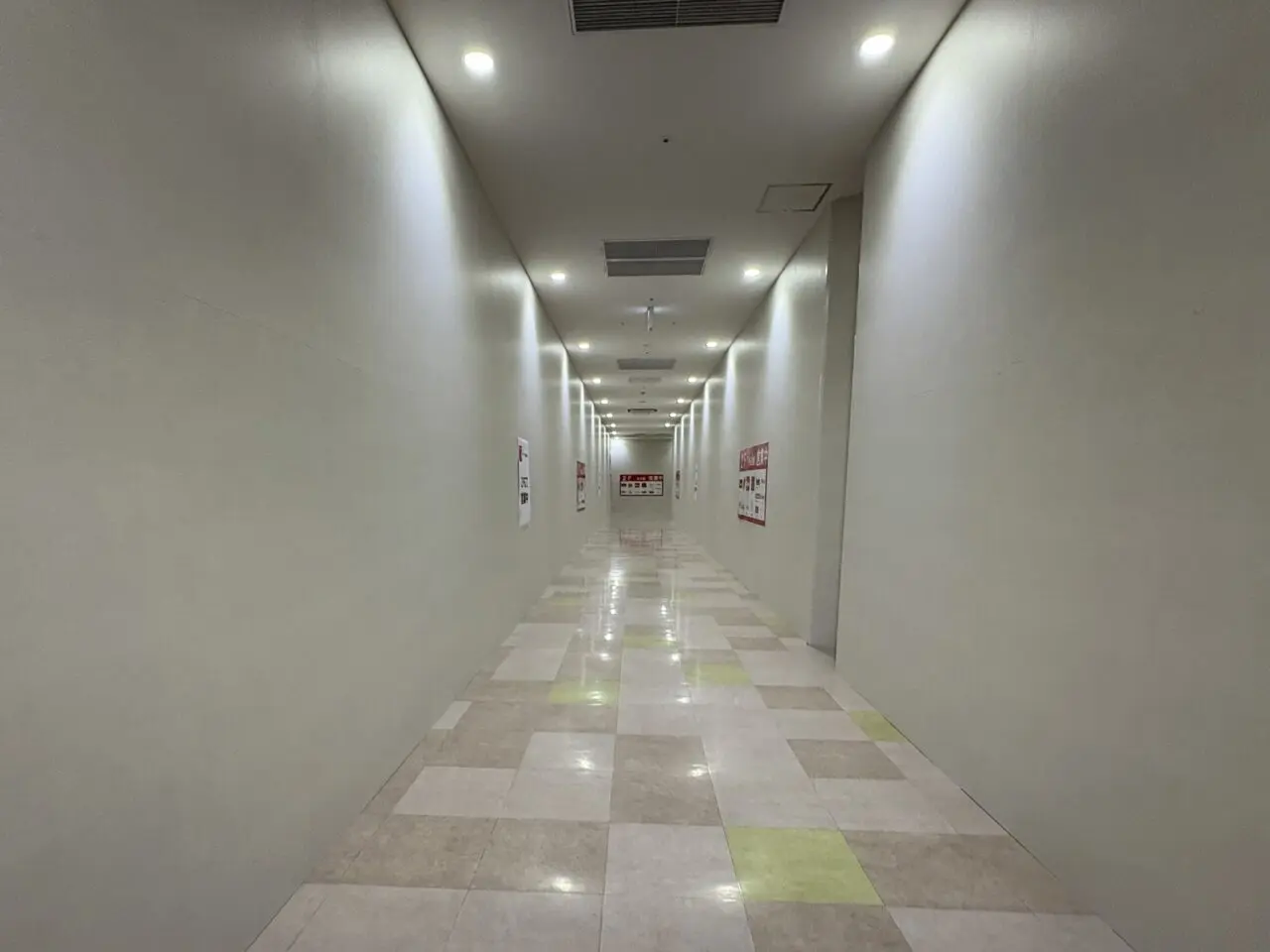 島忠ホームズ草加舎人店2階フロア改装