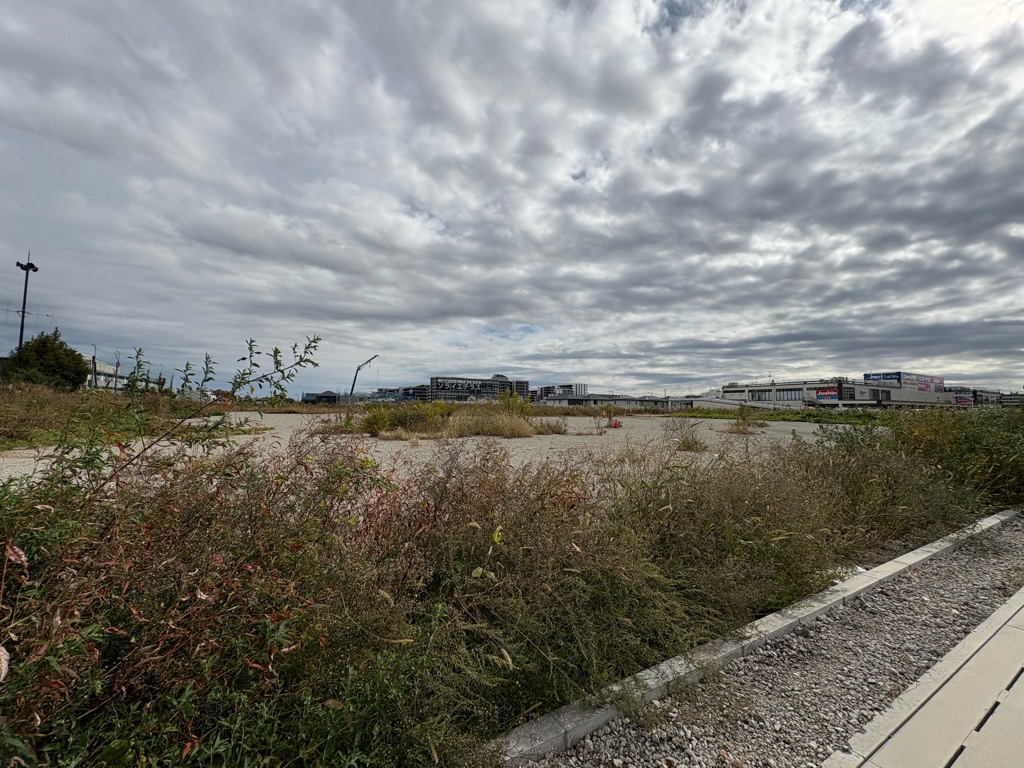 松原団地解体跡地　ガリバー草加店