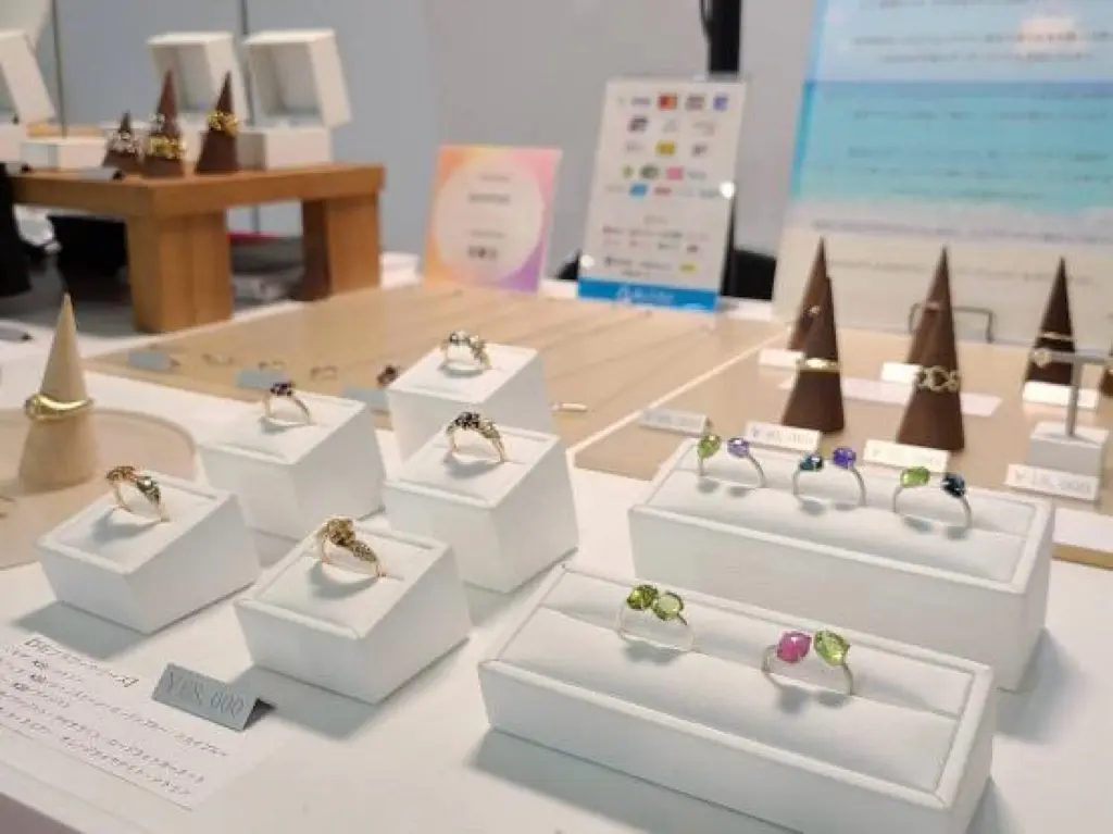 「poonys(プ―ニーズ)」「Kumpel by p(クンペルバイピー)」