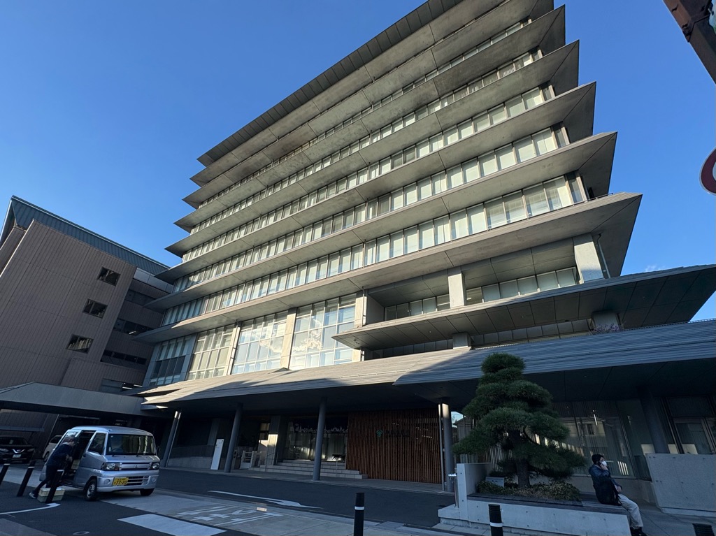 草加市役所本庁舎 初日の出を楽しむ会