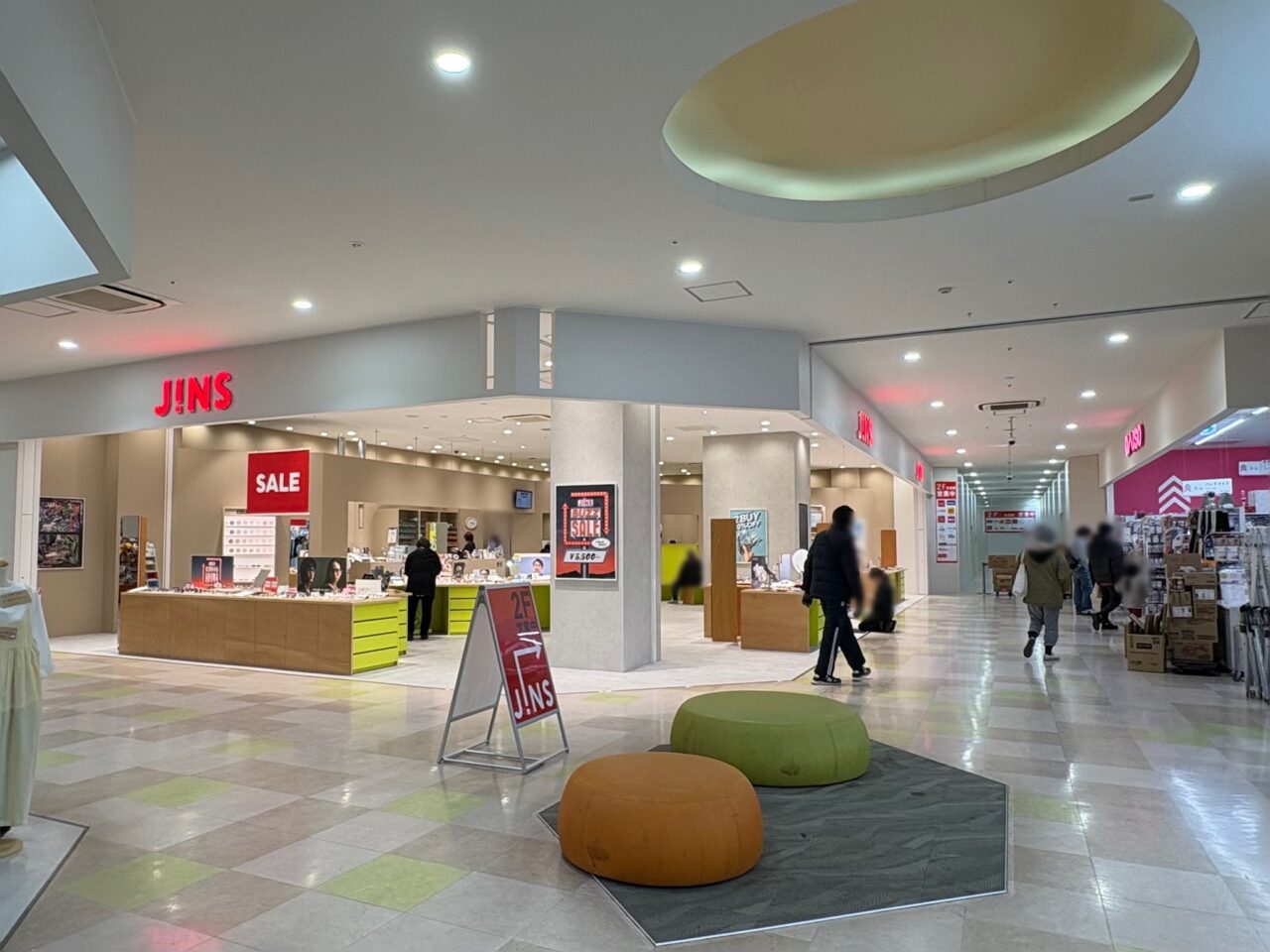 島忠ホームズ草加舎人店2階フロア