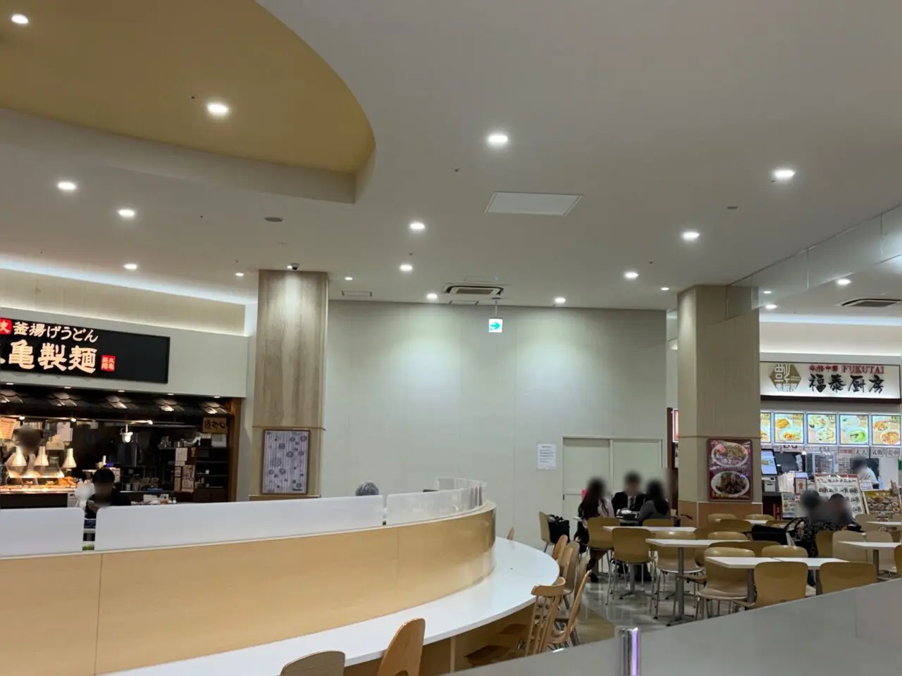 島忠ホームズ草加舎人店　ラーメンつけ麺　常勝軒　閉店